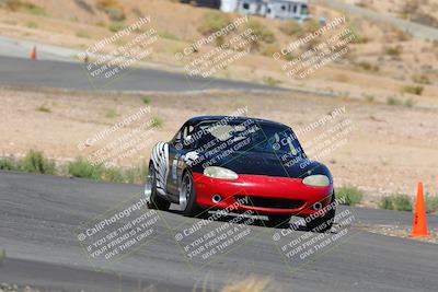 media/Oct-01-2022-Team Topak Racing (Sat) [[f860fb51be]]/2-Inter Low 2/session 2 turn 11/